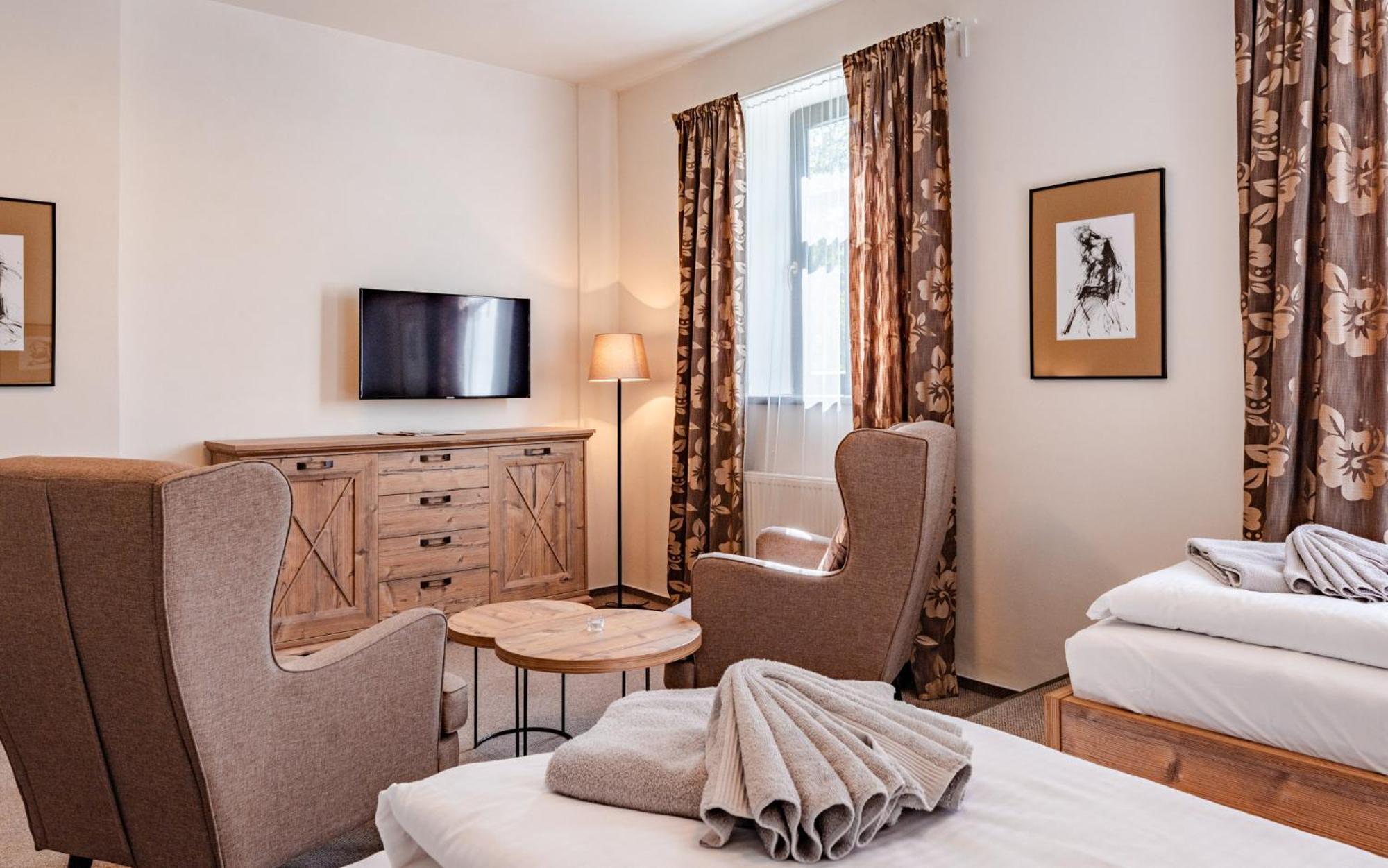Hotel Svycarsky Dum Sneznik Oda fotoğraf